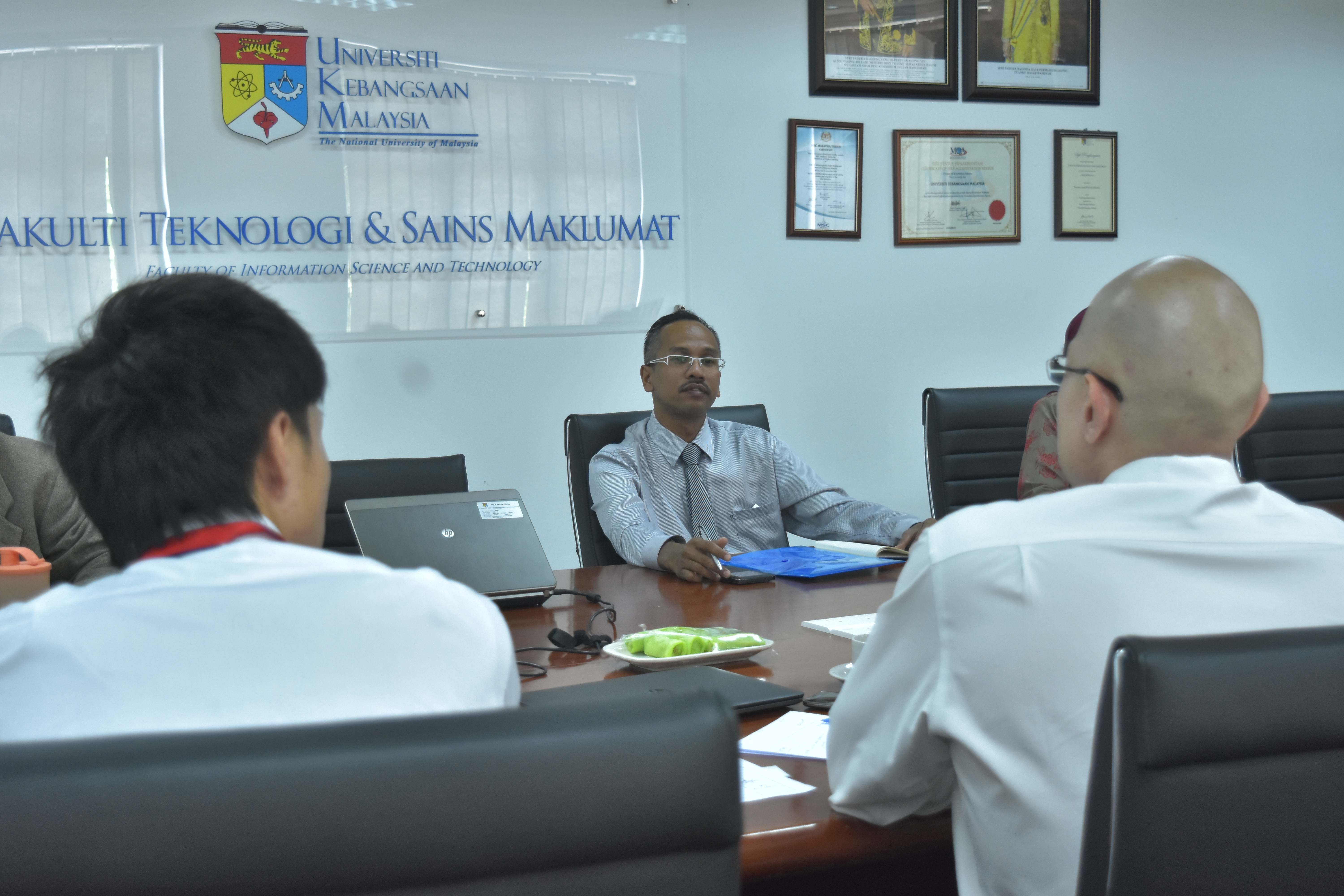 UKM 3068